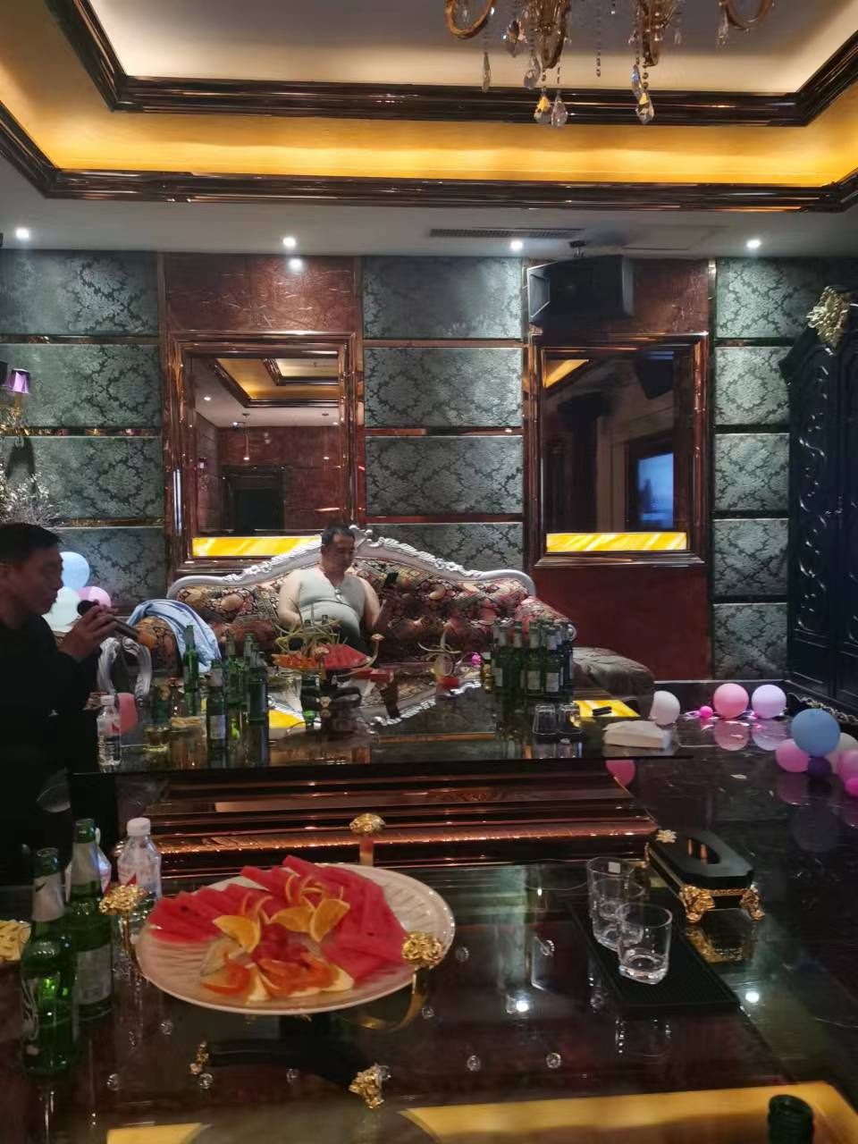 豪门畅饮